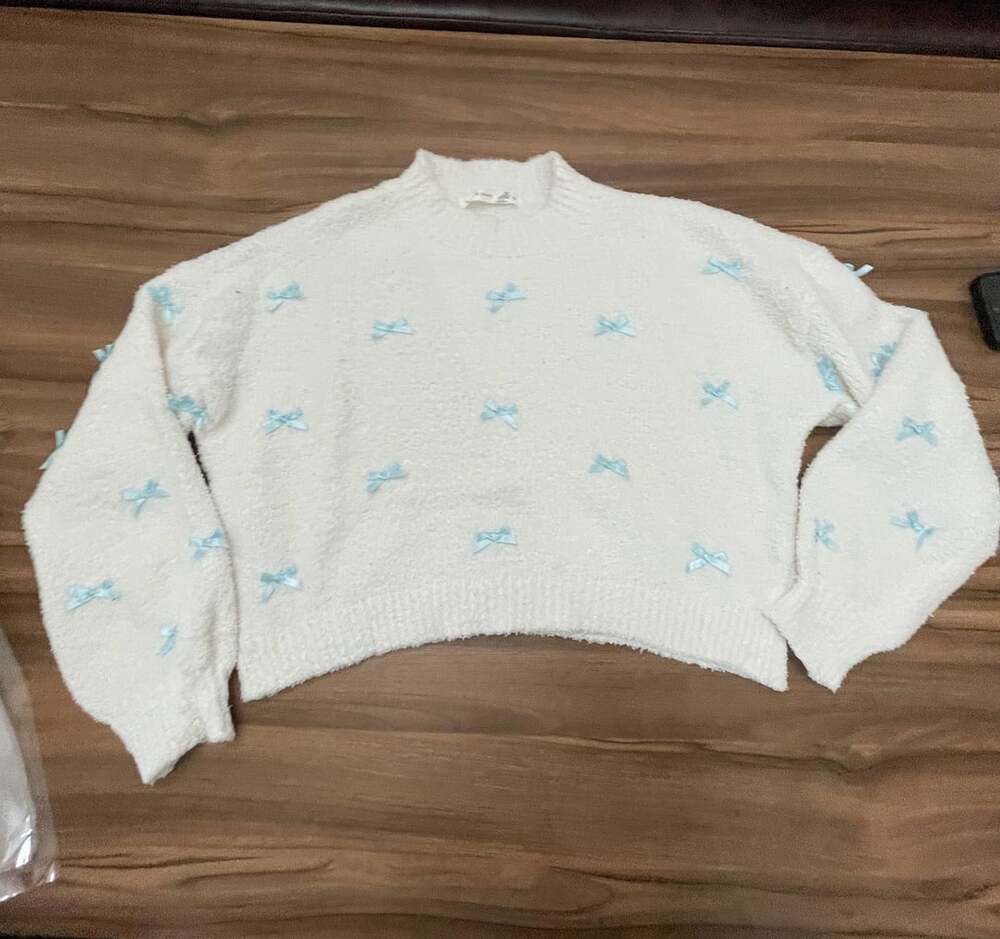 Altar'd State Bow Sweater Size M White Knit